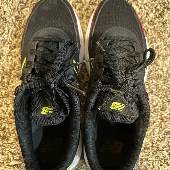 New Balance 545 V1 GK545BN1 Black Boys Running Shoes Sneakers Youth Size 5 /6.5W - Picture 7 of 9